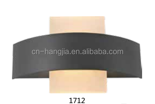 Squared Curved Composite Wall Light 1712